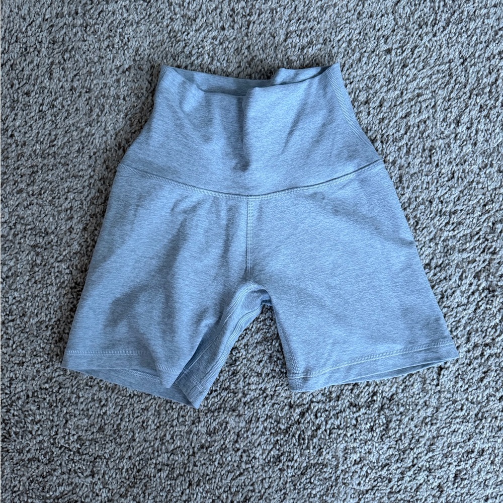 Aritzia - Golden Gray Biker Shorts